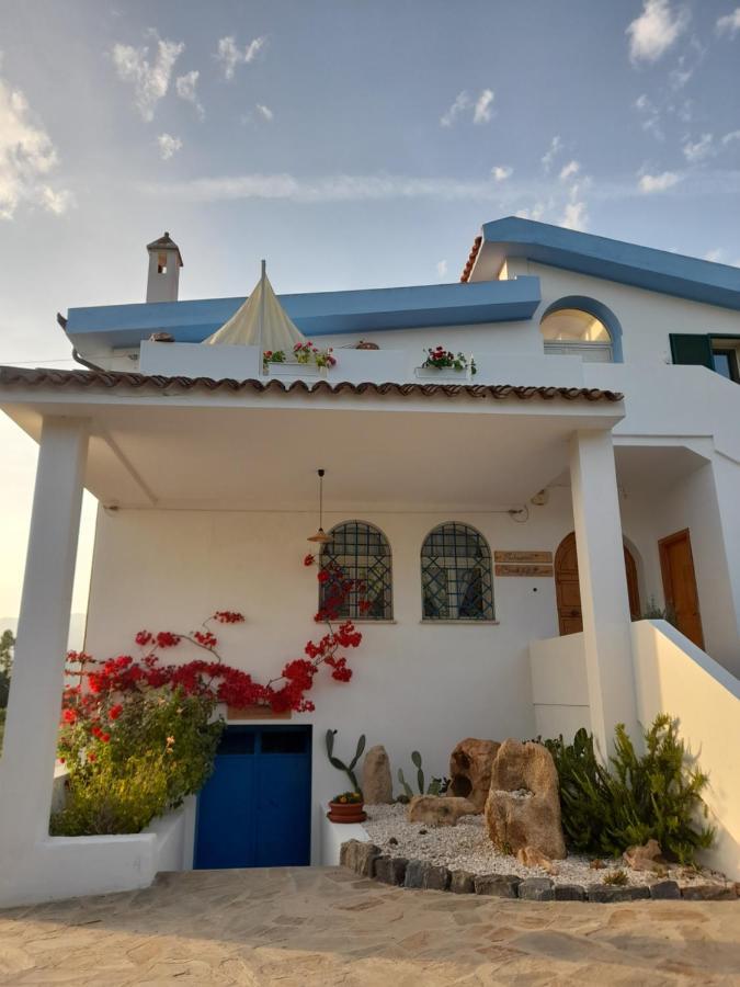 Agriturismo Palas De Serra Country Resort Onifai Exterior foto