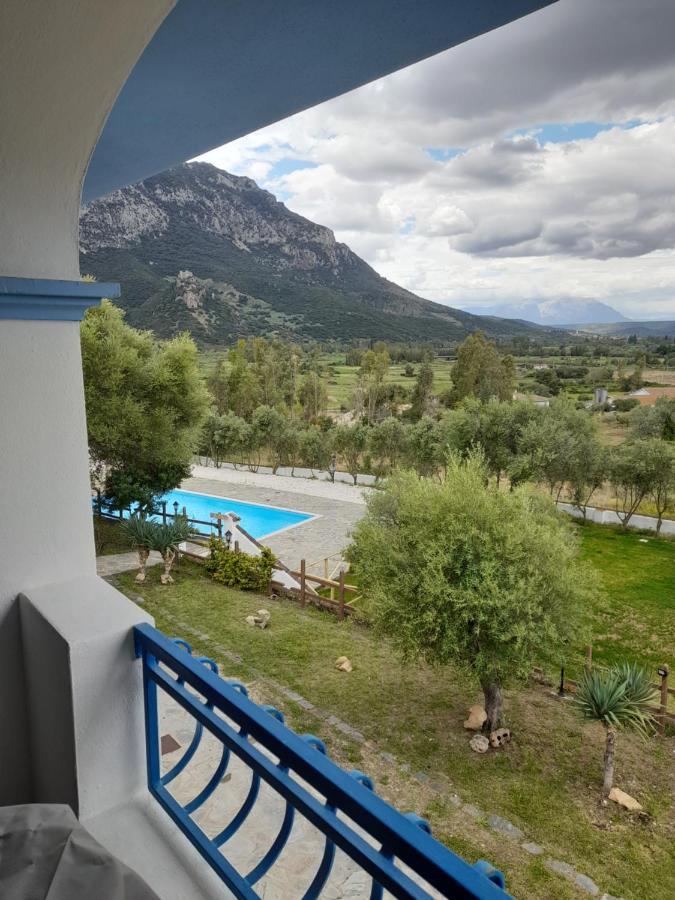 Agriturismo Palas De Serra Country Resort Onifai Exterior foto